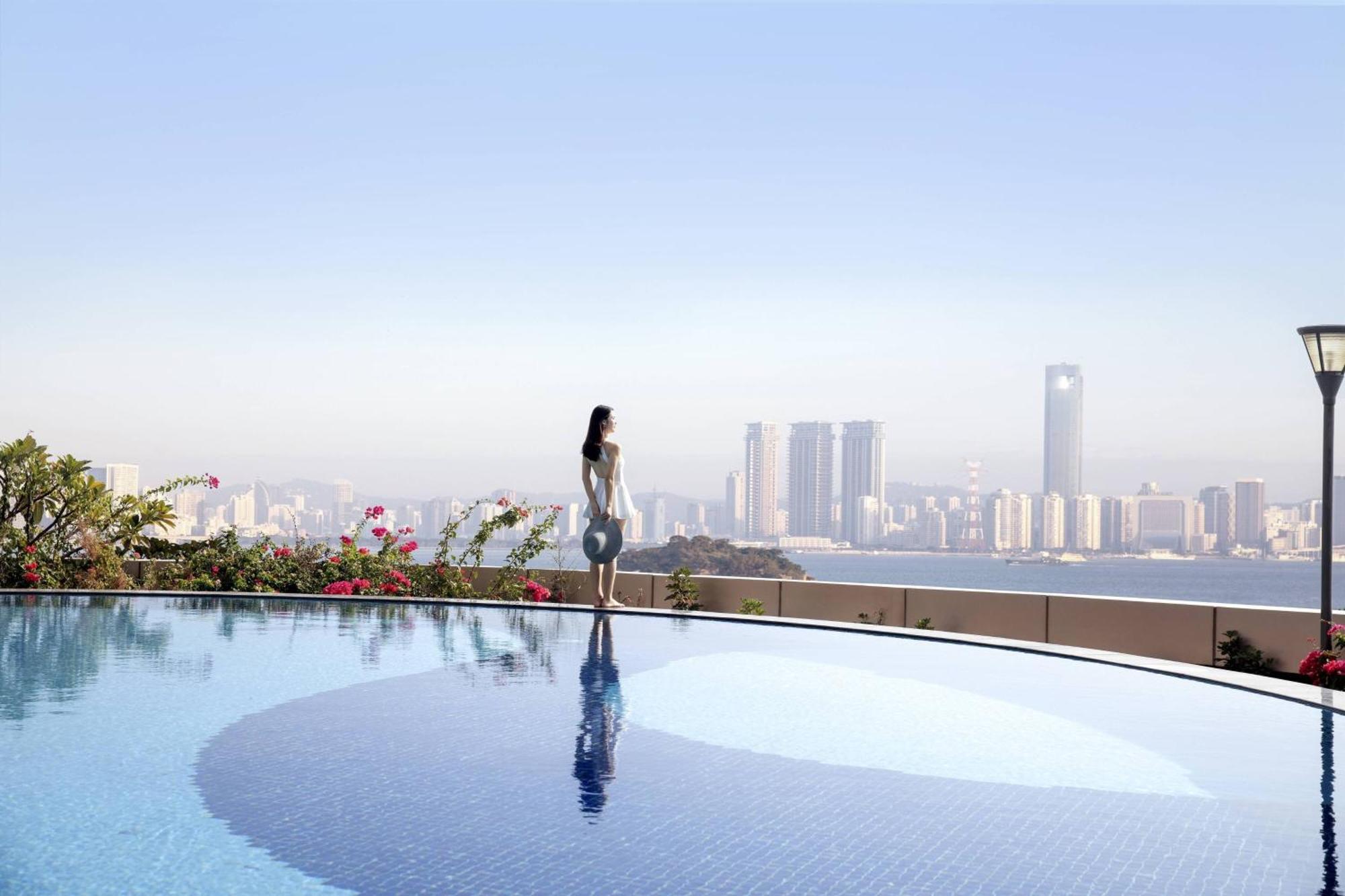 Courtyard By Marriott Xiamen Haicang Bagian luar foto