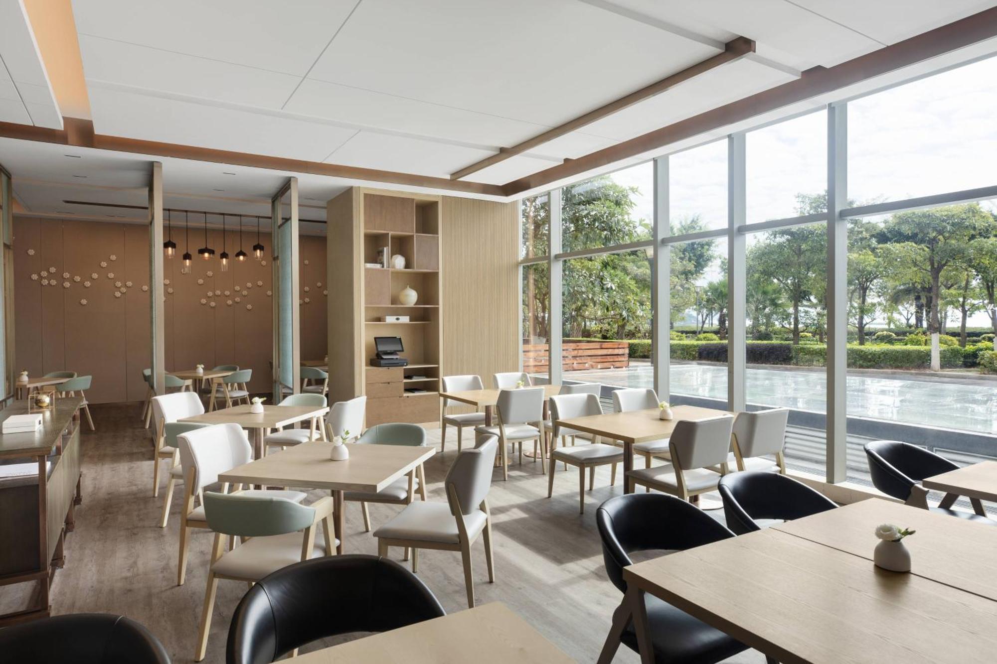 Courtyard By Marriott Xiamen Haicang Bagian luar foto